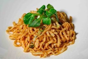 SHANGHAI NOODLES